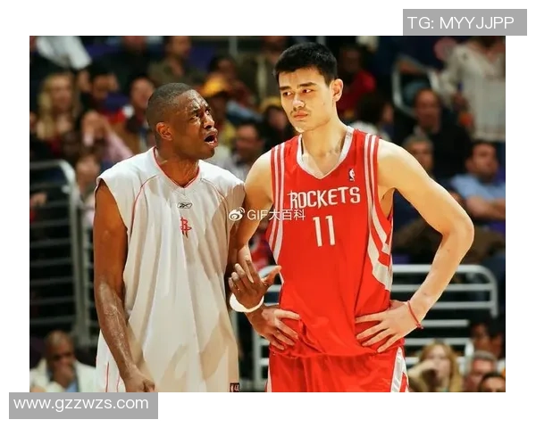 孙悦与姚明的篮球对决：两位巨星的传奇故事与友谊之路