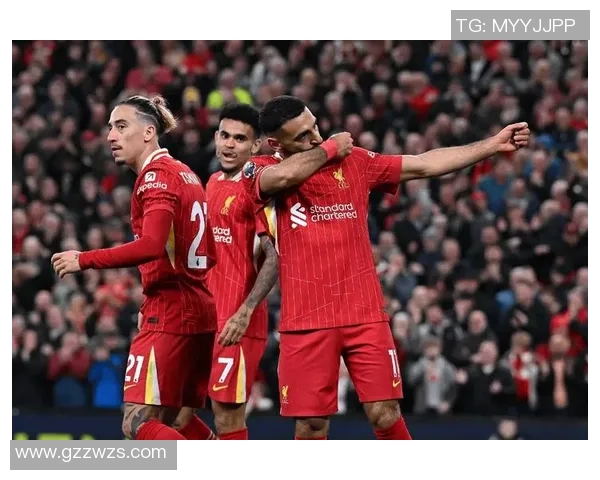 国王杯激战:利物浦逆转曼联红牌事件引发全场热议与战术分析 国王杯激战:利物浦逆转曼联红牌事件引发全场热议与战术分析