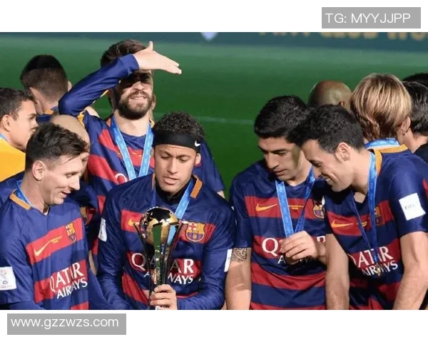 西甲激战:里昂大胜巴萨6比2神奇扑救引发全场狂欢 西甲激战:里昂大胜巴萨6比2神奇扑救引发全场狂欢